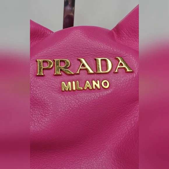 🔥HostPick🔥NWOT PRADA Milano Vibrant Pink Leather Shoulder Bag /Handbag Gold - Picture 7 of 16